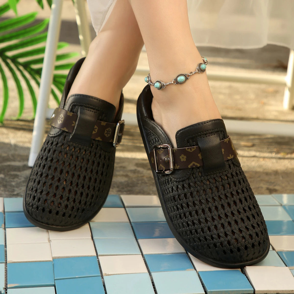 Fashion Sexy Comfortable Trendy Non-Slip Women's Slippers Closed Toe Hollow Out Mules Buckle Strap Summer Shoes for Women