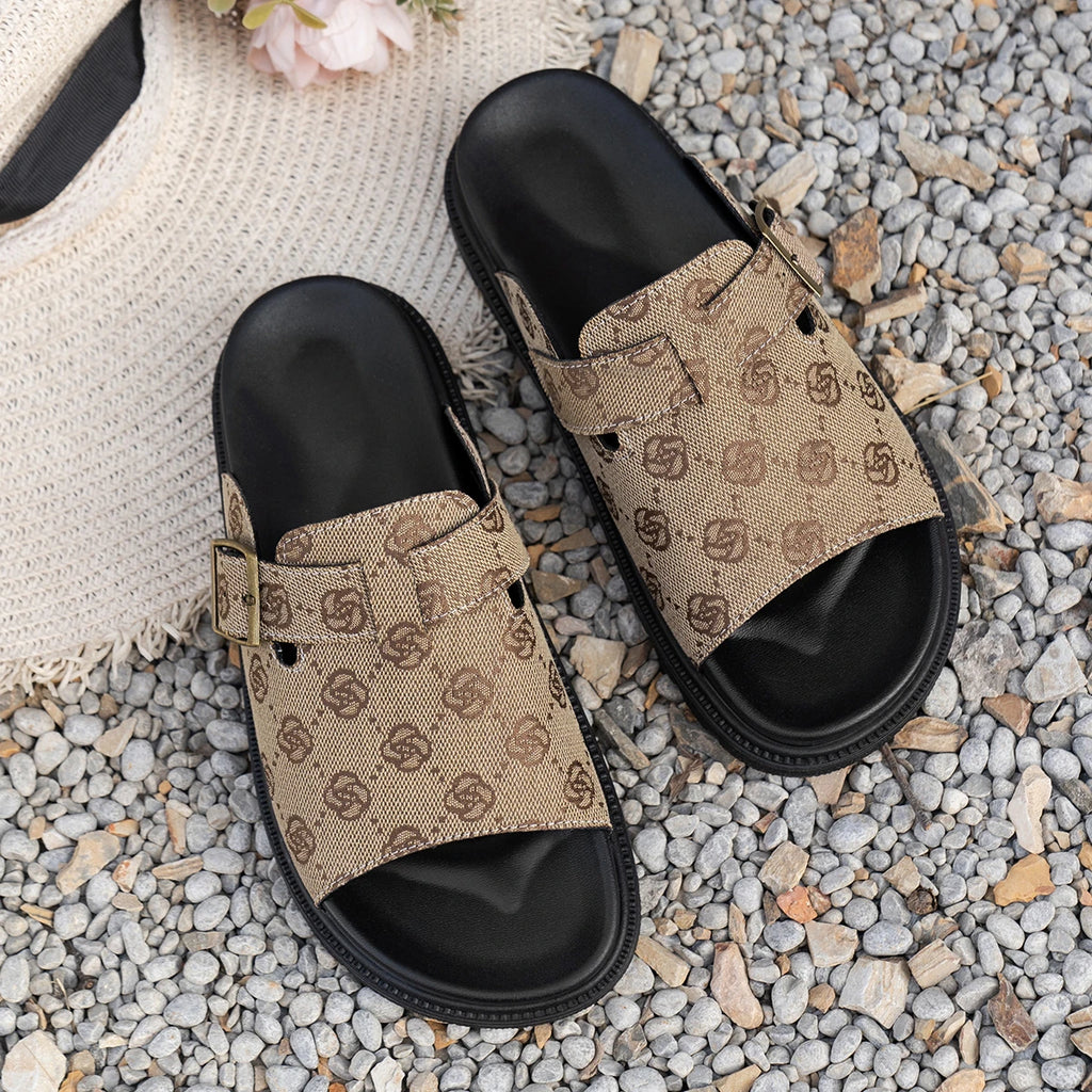 Women Slippers Trend New Summer Anti-slip Beach Shoes Platform Flat Sandals Slip on Outdoor Comfortable Slippers Slides Women