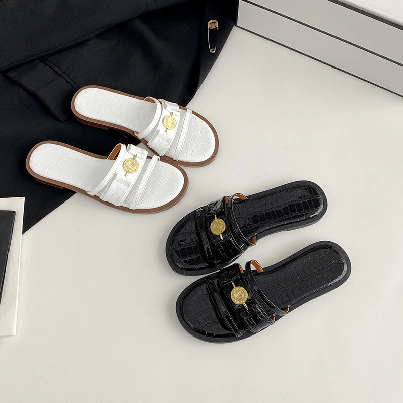 Women's Slippers2026New summer women's shoes for outdoor wear, soft-soled fashionable flat slippers for women