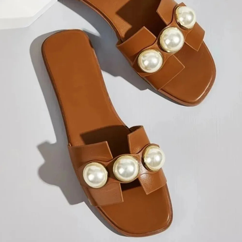 Slippers Women 2025 New Flat Slippers Party Shoes Fashion Pearl Sandals Slippers Roman Women Flip-Flops Casual Beach Shoes Trend