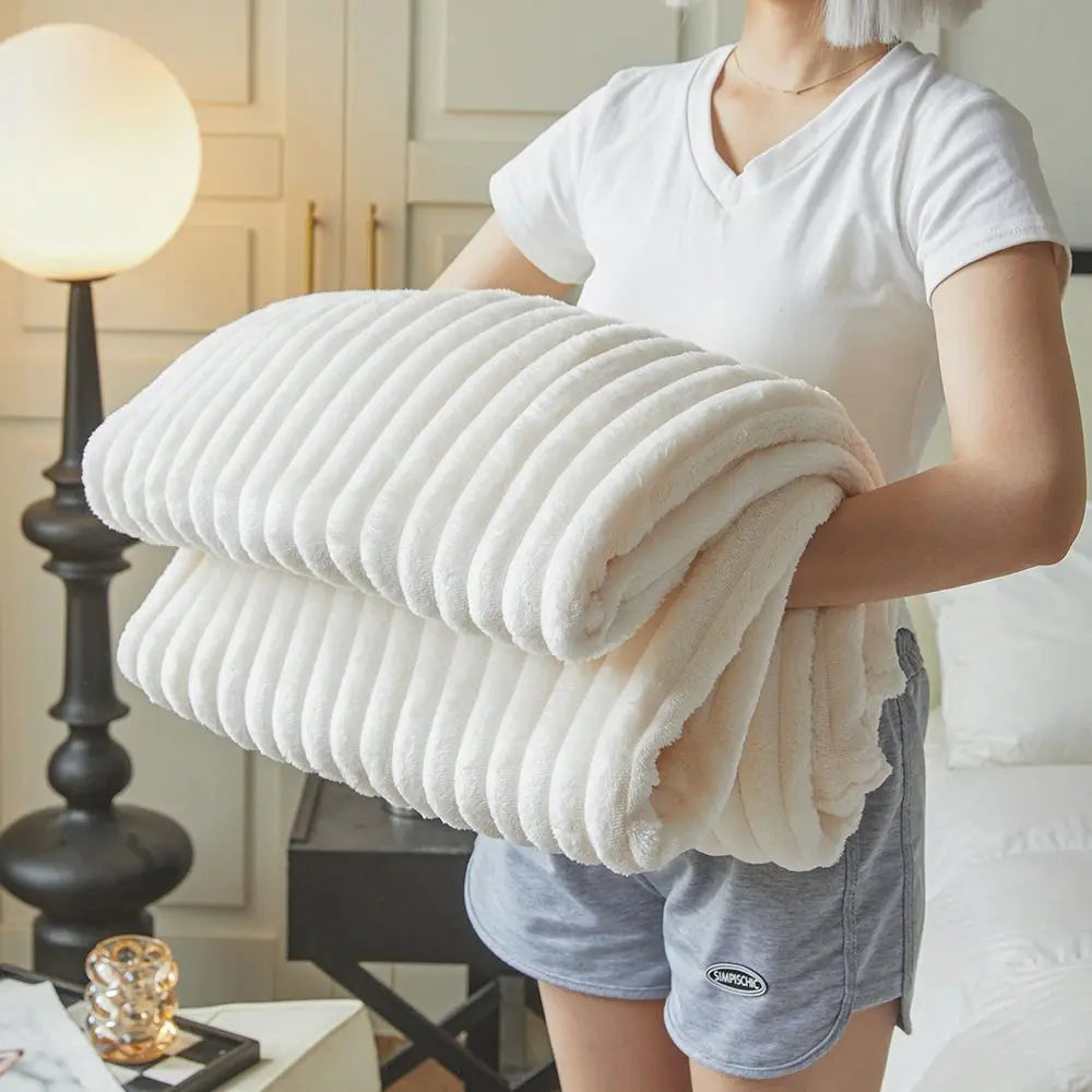 New Double Sided Warm Blanket Warm Breathable Conditioning Quilt Skin-Friendly Solid Color Plush Striped Blankets