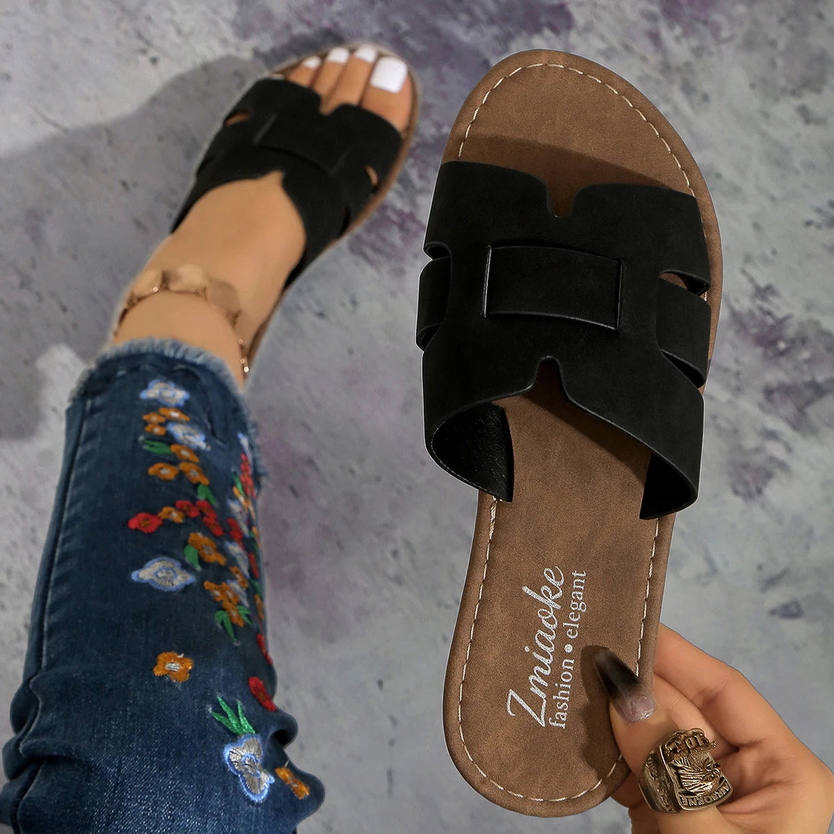 Summer Women Casual Anti-slip Slippers Comfortable Outdoor Sandals Flat Slippers Elegant Fashion Designer Shoes Slides Women