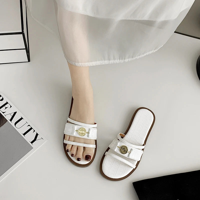 Women's Slippers2026New summer women's shoes for outdoor wear, soft-soled fashionable flat slippers for women