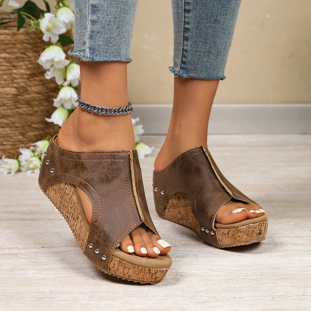 *Fashionable and Sexy Banquet Hot Selling Slippers Summer New Round Toe Wedge Heel Comfortable Casual Slippers for Women