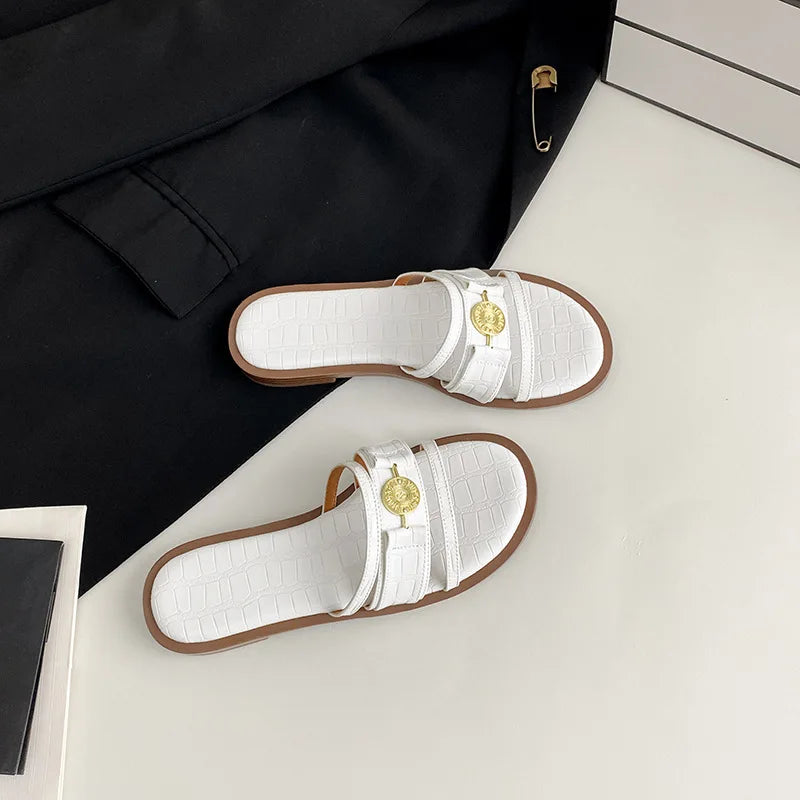 Women's Slippers2026New summer women's shoes for outdoor wear, soft-soled fashionable flat slippers for women