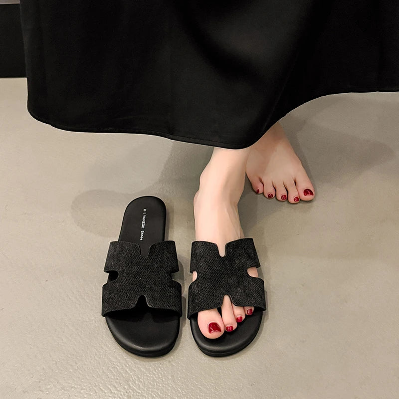 2026 New Women's Fashion Slippers Classic Summer Non-slip Causal Shoes for Ladies Outdoor Breathable Women Open-toe Flat Slipper